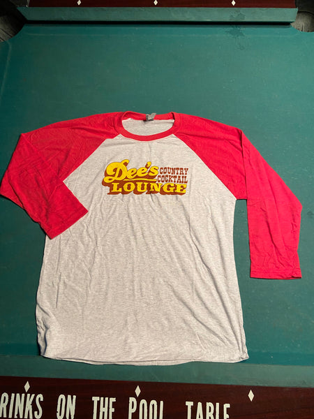 Dee's three-quarter sleeve baseball raglan